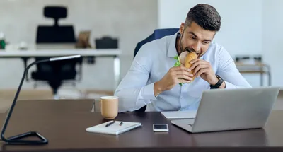 Zdrava prehrana za menadžere? Moguća je uz ovih 5 savjeta!