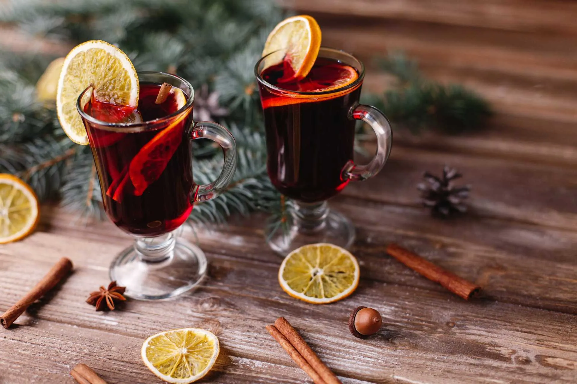 Najbolji recept za kuhano vino s cimetom – idealno za božićni domjenak Najbolji recept za kuhano vino s cimetom – idealno za božićni domjenak